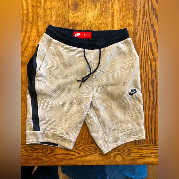Nike Shorts Mens Small Nike Tech Fleece Gold Poshmark